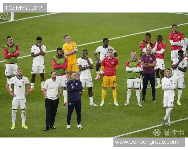 卡拉格:狼队体现得没有竞争力,他们下赛季要去英冠踢球了 卡拉格:狼队体现得没有竞争力,他们下赛季要去英冠踢球了