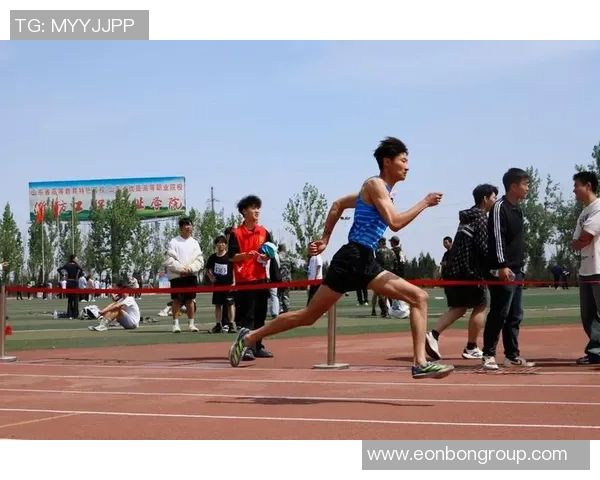 田径赛事体育展现：多维人物、服务实质与文明提高